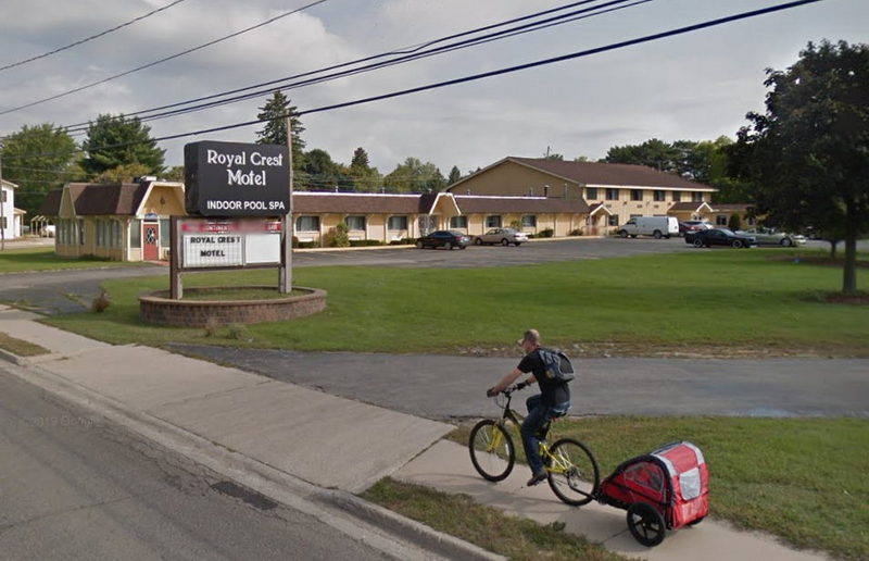 Gay-Sego Motel (Royal Crest Motel) - 2016 Street View Royal Crest (newer photo)